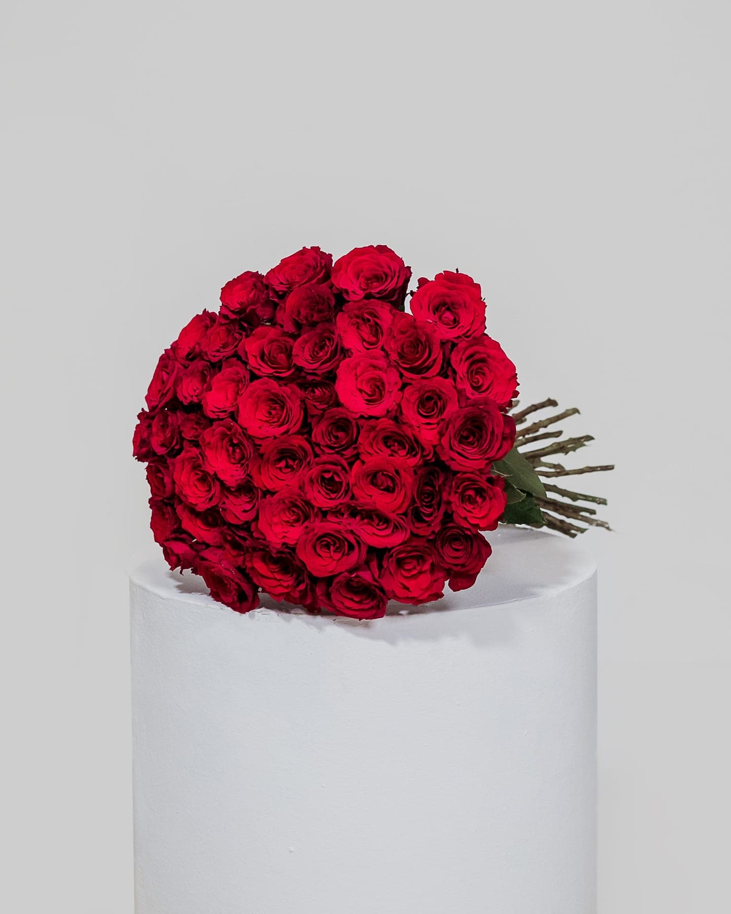 50 Red Roses: Grand Romance