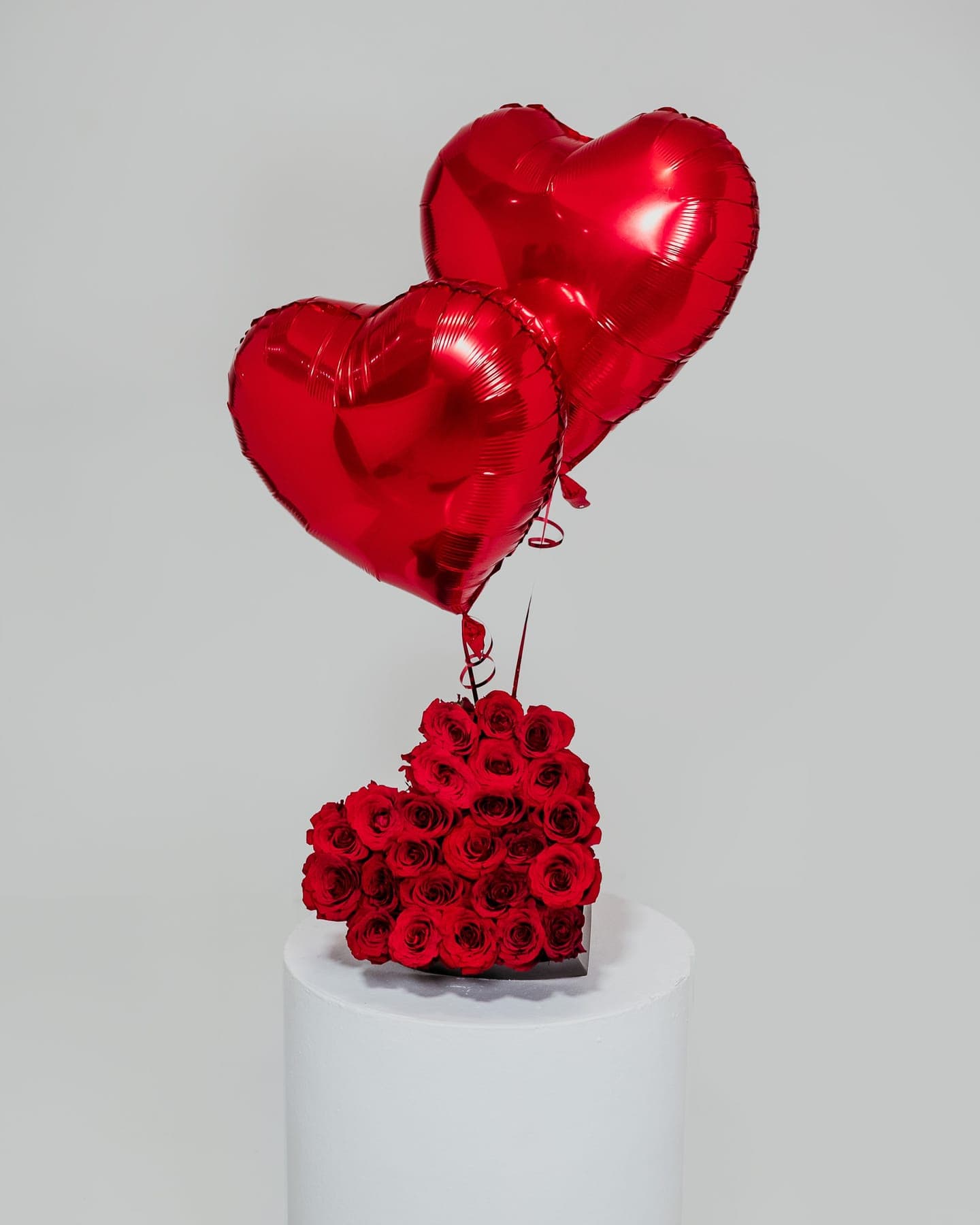 Medium 2D Heart of Roses with Balloons